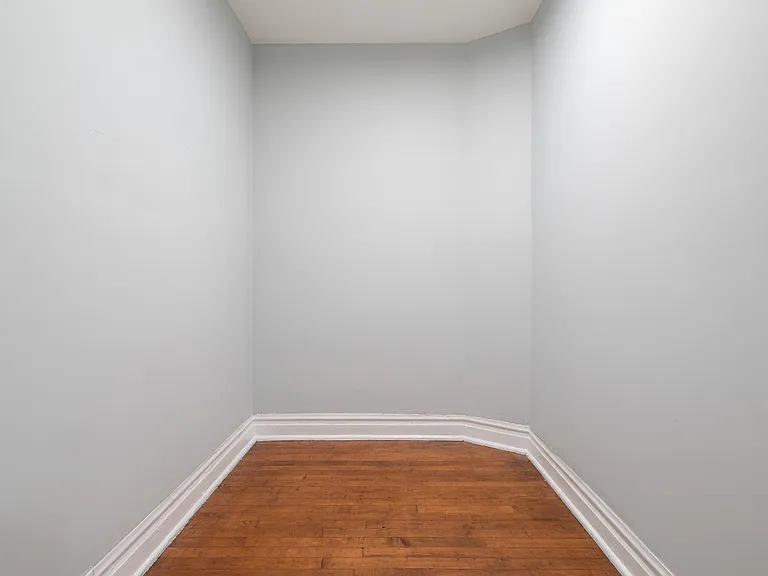 3649 W Montrose Ave #1H — Photo 7