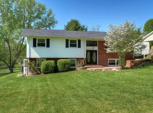 4532 June Dr, Kingsport, TN 37664