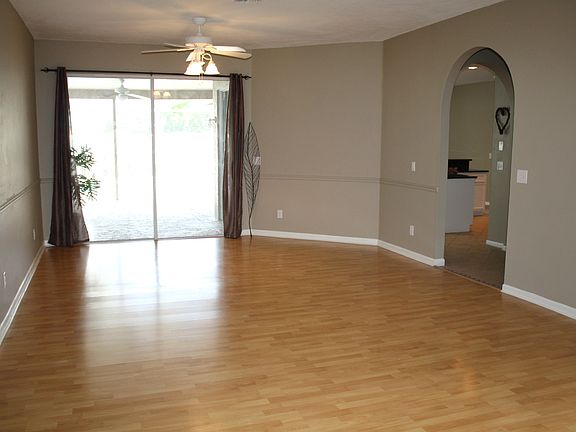 2nd image of 9306 Heritage Oak Ct