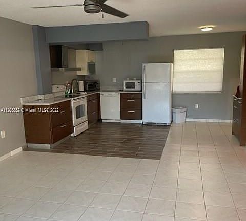 2nd image of 220 Kings Point Dr APT 103