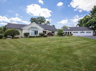 6N158 Sulky Rd, Wayne, IL 60184