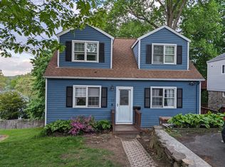 73 New St, Shelton, CT 06484