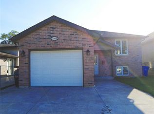 1883 Arthur Rd, Windsor, ON N8W4V2
