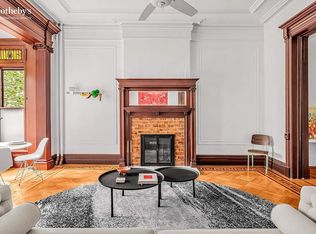 32 8th Ave APT 2, Brooklyn, NY 11217