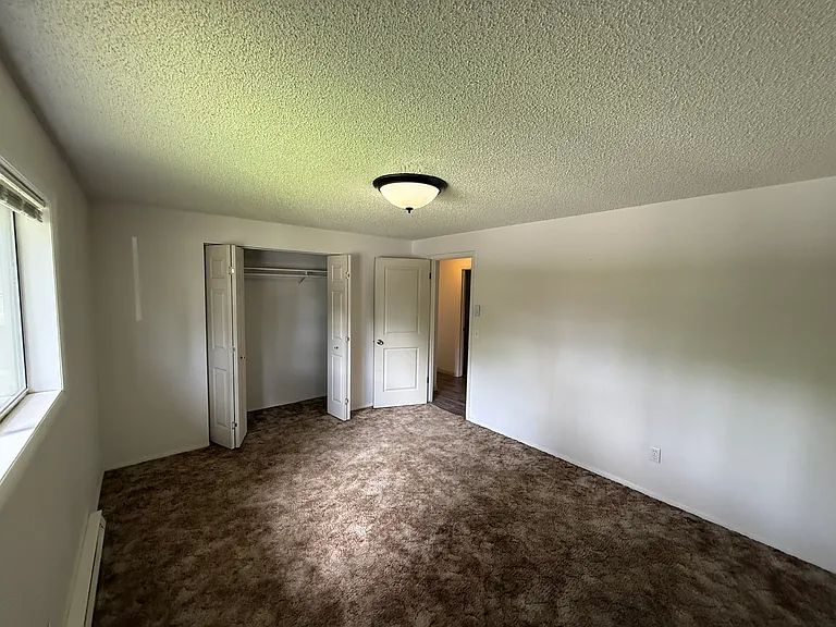 304 W 22nd Ave — Photo 10