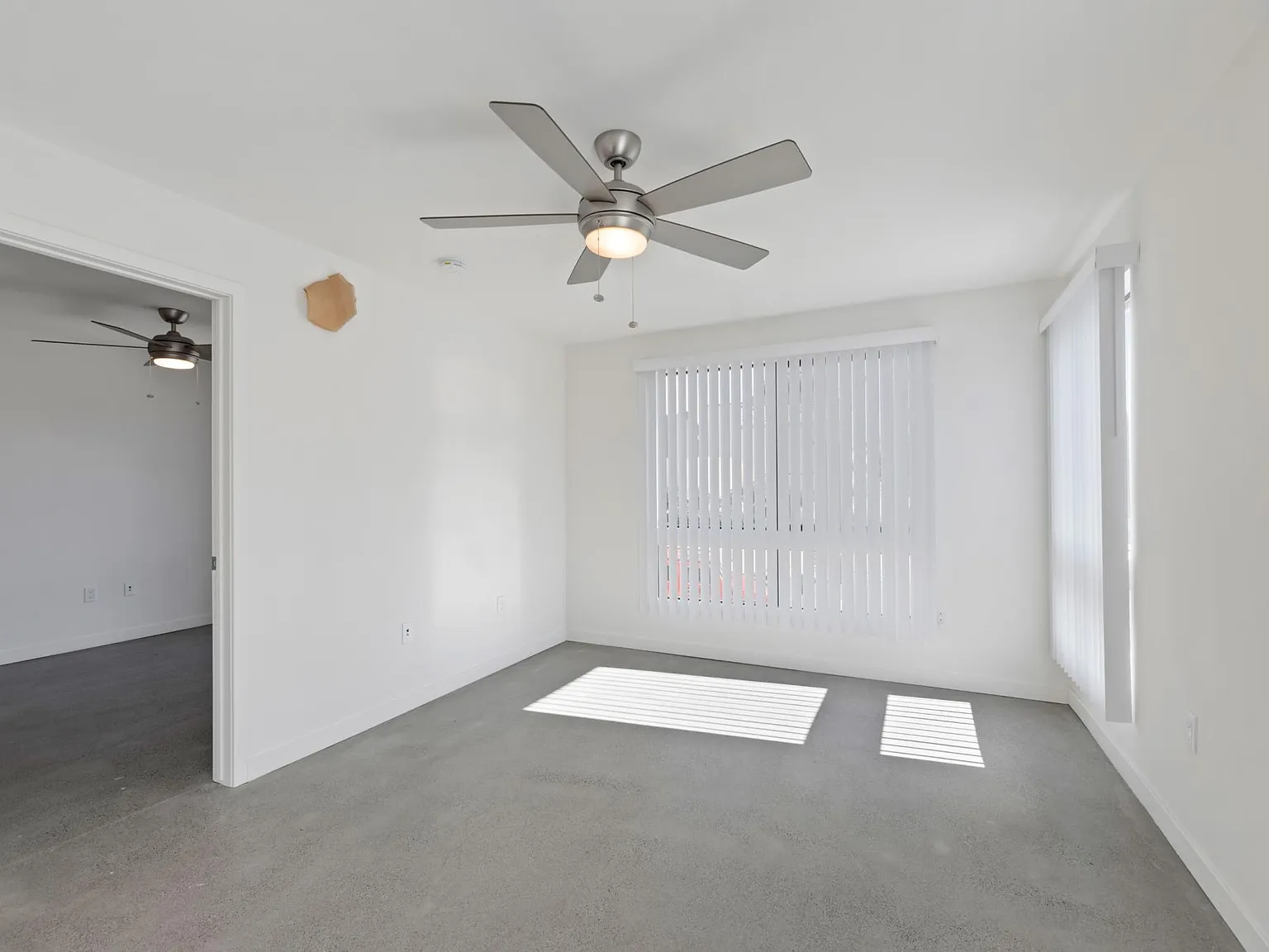2 bed, 906 sqft, $2,995 — Photo 4