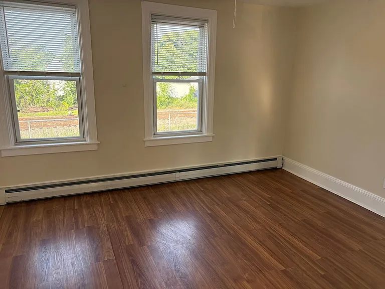 12-16 Bells Ct — Photo 4