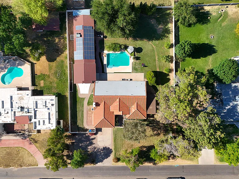 10432 W Avalon Dr — Photo 54