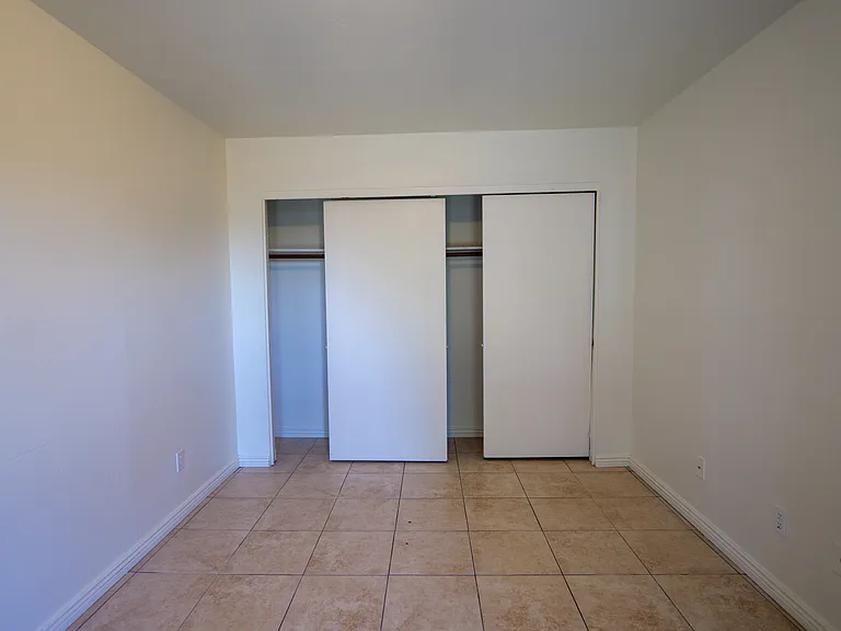 603 E Jacinto St — Photo 11