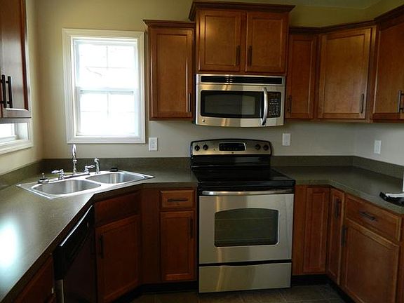 3rd image of 391 Fox Xing Lot 391