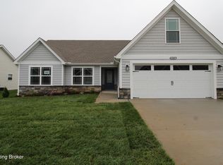 6203 Larkgrove Dr, Louisville, KY 40229