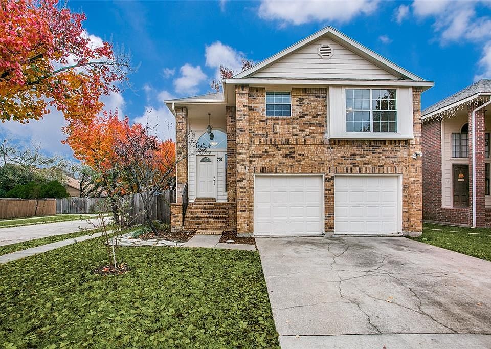 1st image of 702 Santiago Dr