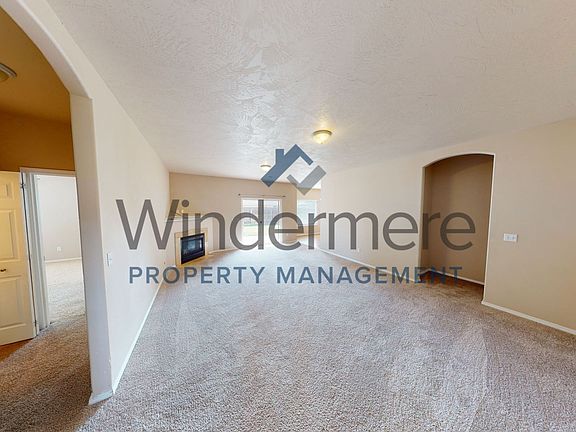 2nd image of 1485 Artesia Ave