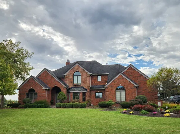 8926 Connemarro Ct, Fort Wayne, IN 46835