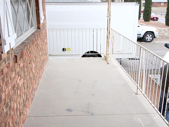 4th image of 3247 Richmond Ave