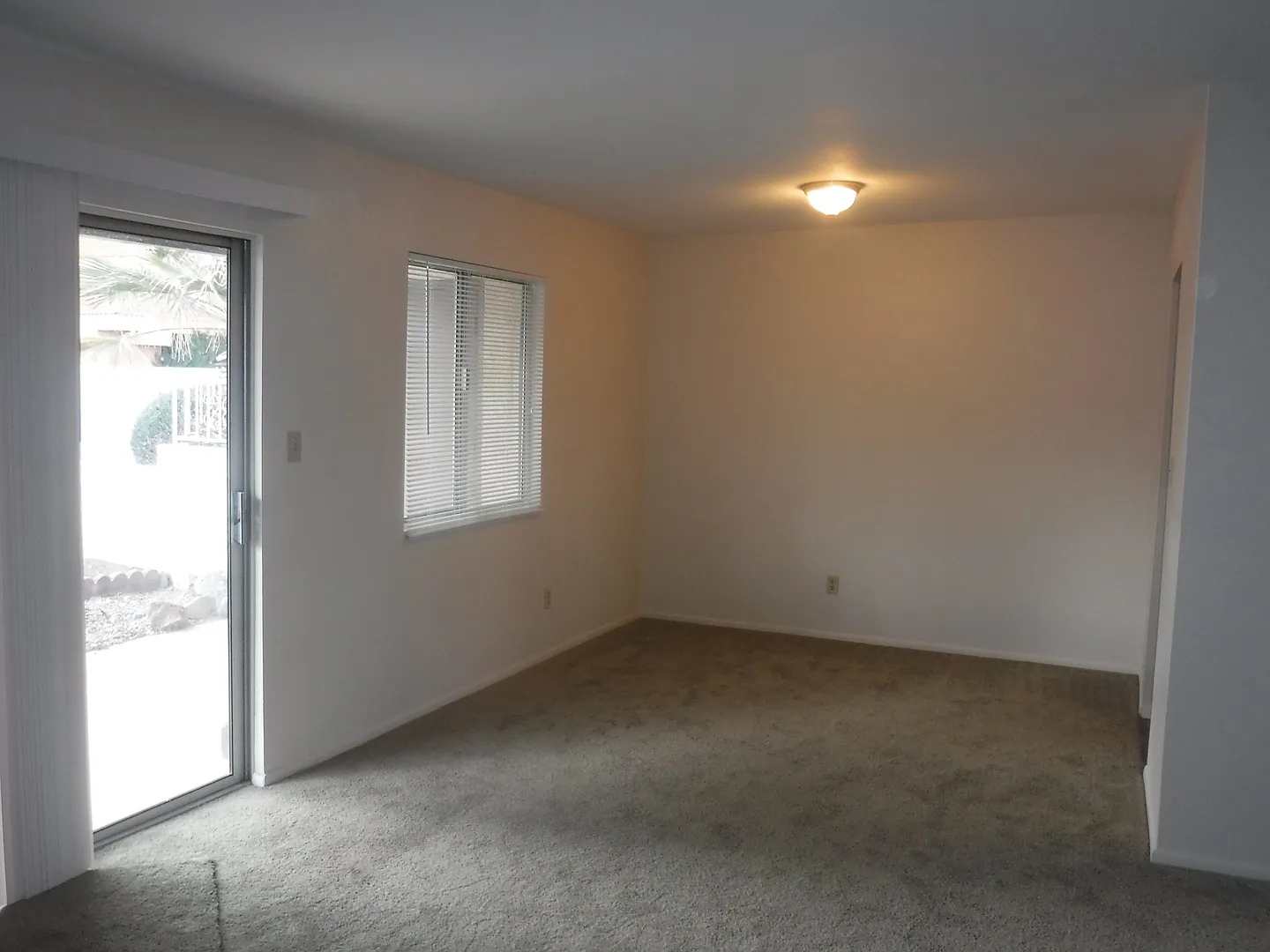 4319 Avenida Cochise Unit 1 2 Bedroom, 2 Bath Condo Convenient Sierra Vista Location — Photo 3