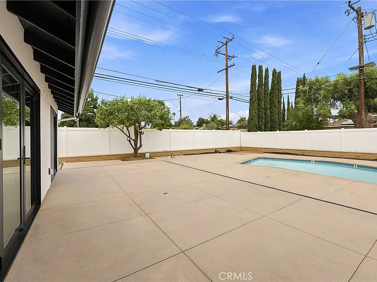 17511 Leafwood Ln — Photo 40