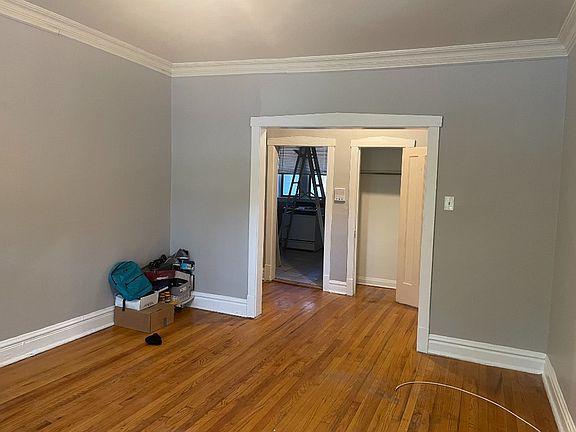 3rd image of 2549 N Avers Ave #1D