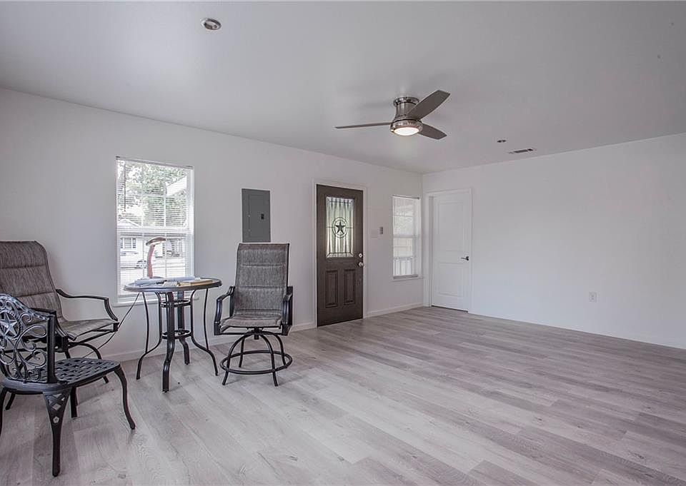 1st image of 2101 Speight Ave