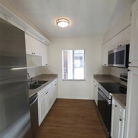 7606 Abbey Ln #208 — Photo 10
