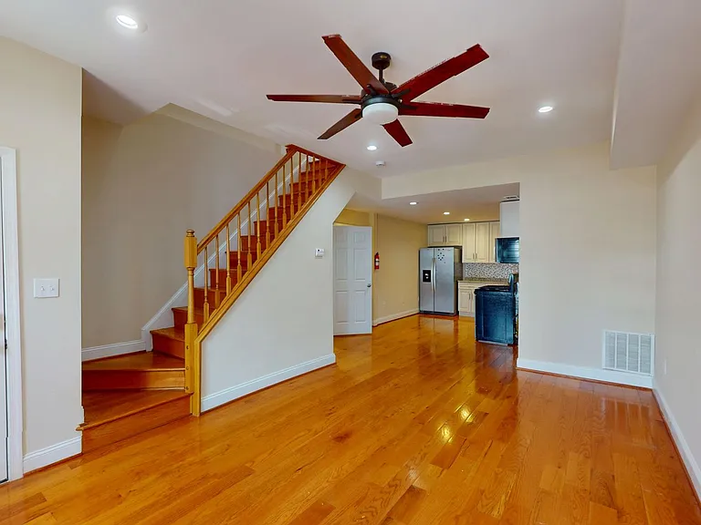 652 Newton Pl NW #2 — Photo 5