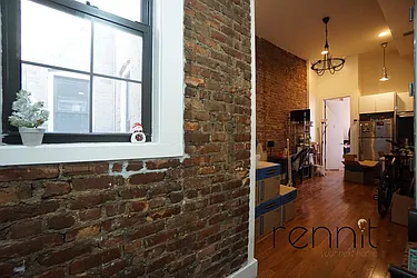 Rented by Rennit Inc.