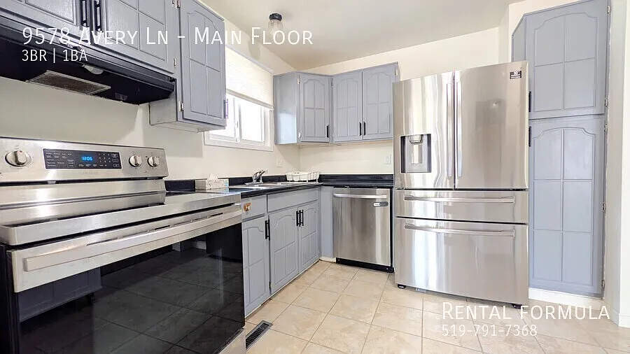 9578 Avery Ln - Main Floor — Photo 4
