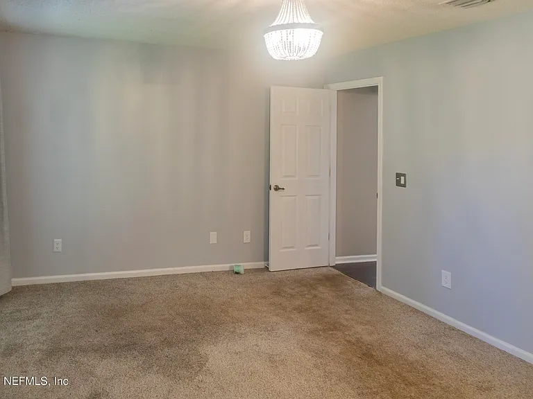 1714 Ashmore Green Dr — Photo 14
