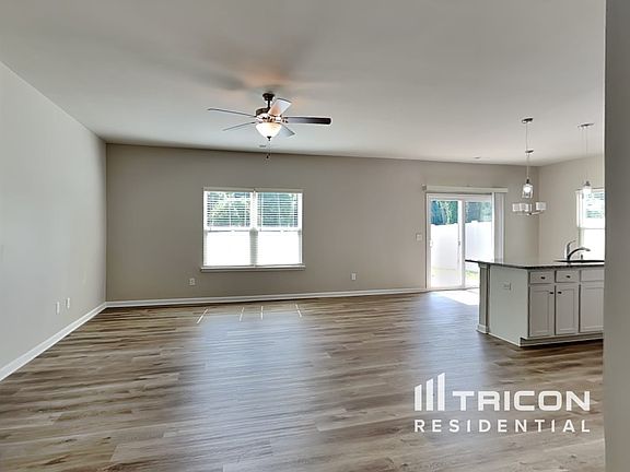 2nd image of 208 Spring Knoll Dr