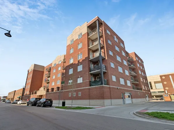 3303 Grove Ave Unit 604, Berwyn, IL 60402