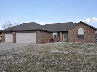 2100 S 18th Ave, Ozark, MO 65721