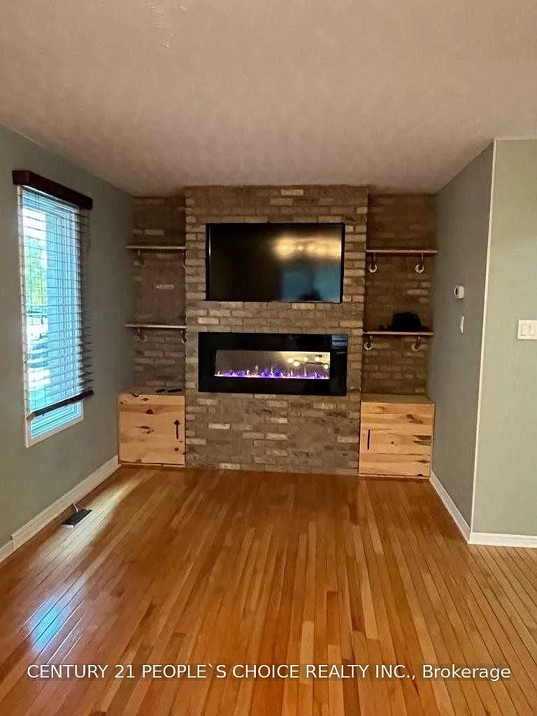 3 bed, $2,500 — Photo 3