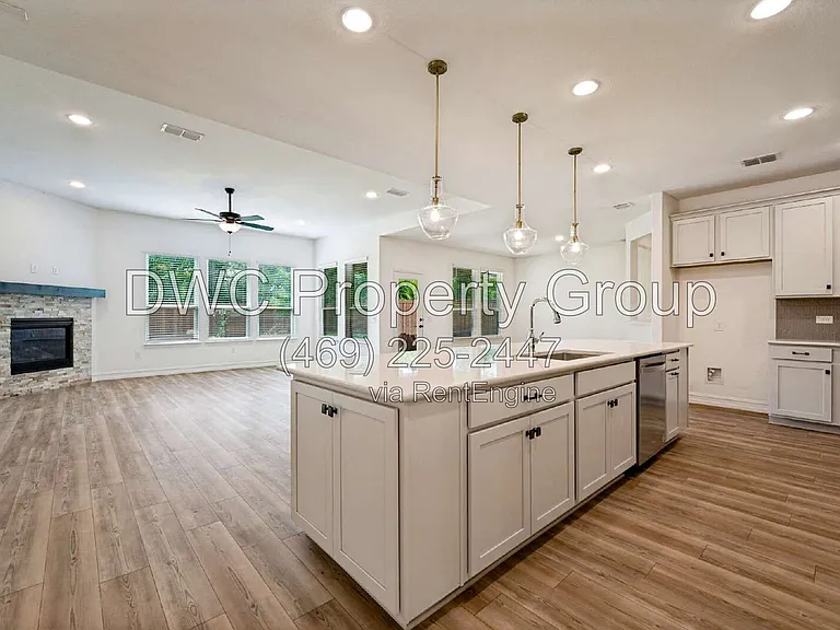 1837 Whispering Pines Dr — Photo 8