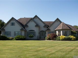 1 Baileys Ct, Wading River, NY 11792
