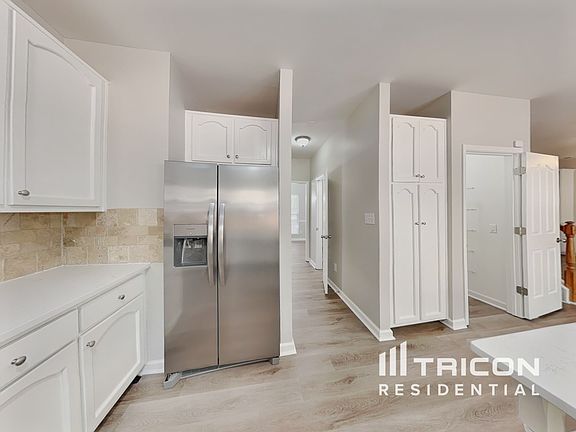 5th image of 120 Rock Glen Ct