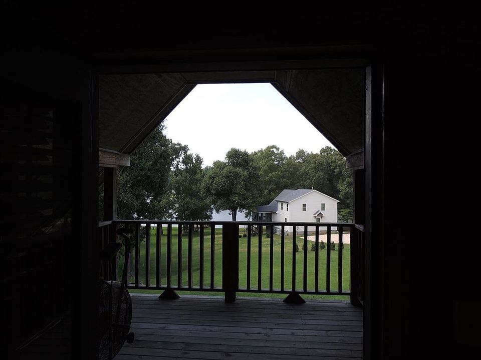 2nd image of 47 Northwood Ln
