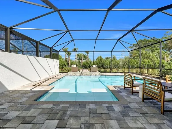 1121 S Town And River Dr, Fort Myers, FL 33919