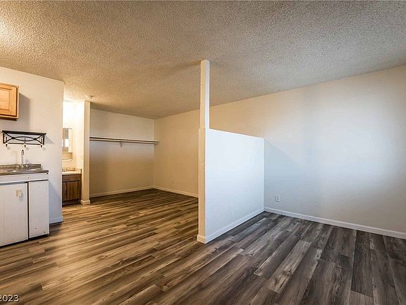 3rd image of 136 Judy Ln APT 11A