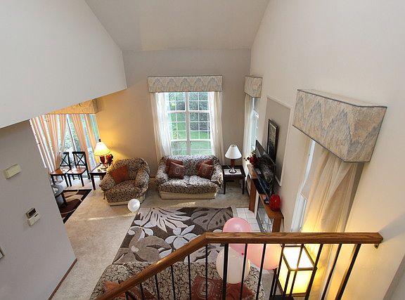 5th image of 17837 W Salisbury Dr