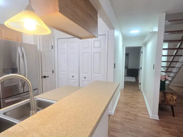 853 Masters Trl, Newport News, VA 23602