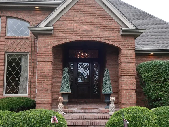 1538 Spring Creek Dr, Murray, KY 42071