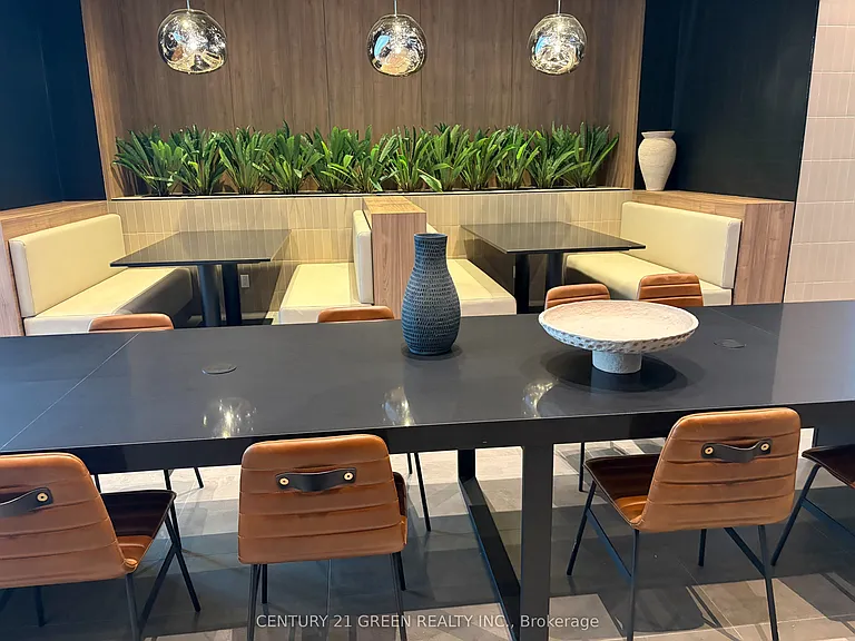 15 Skyridge Dr #923 — Photo 4