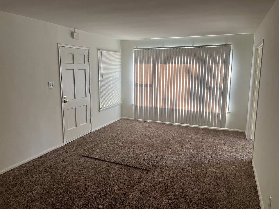 1st image of 4605-4607 N Banner Dr #4607-2