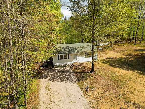 4th image of 3936 Jeri Rd