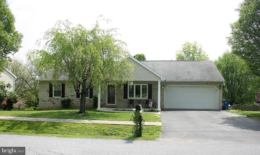39 Byron Dr photo 1