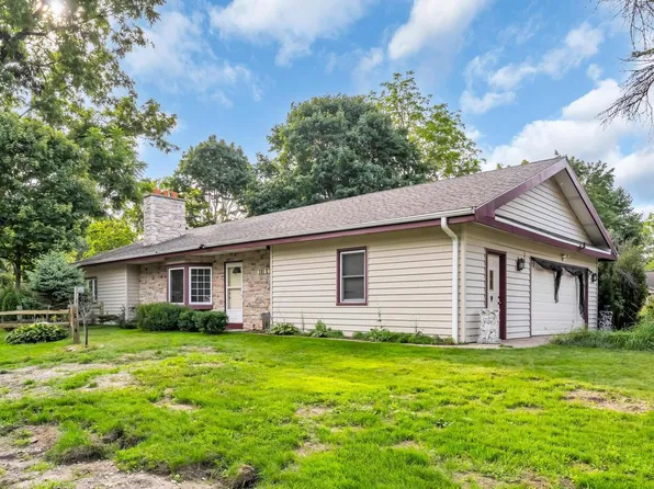 301 E 4 Mile ROAD, Wind Point, WI 53402