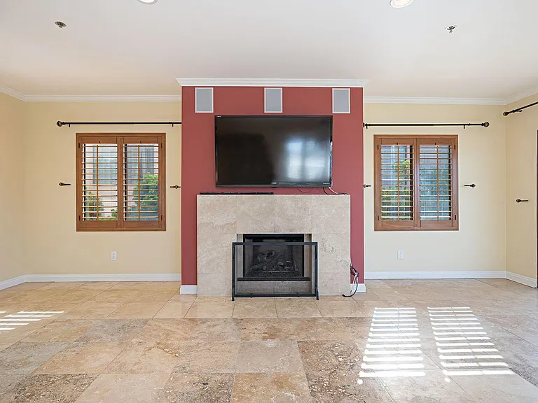1230 E Ocean Blvd #601 — Photo 11