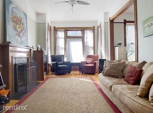 716 W Briar Pl, Chicago, IL 60657