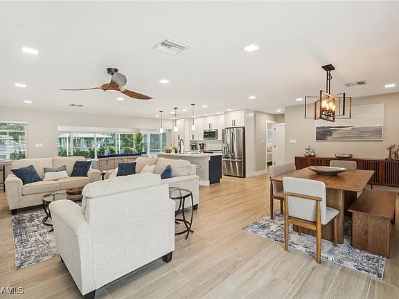 3rd image of 8339 Estero Blvd