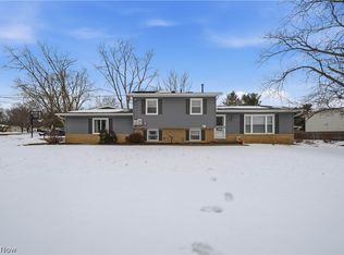 8060 Garnet Ave NE, Canton, OH 44721